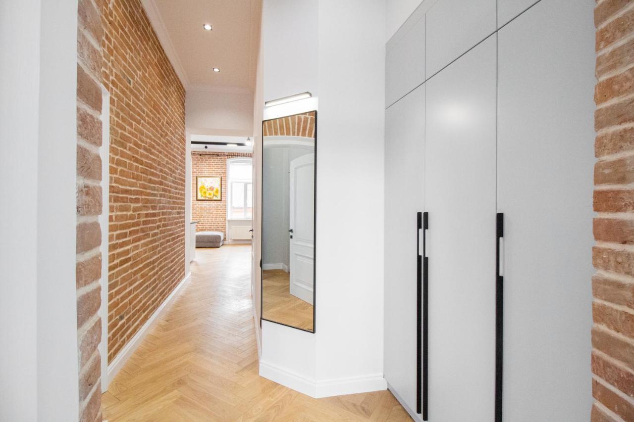 Seveneleven Apartments Chernivtsi Bagian luar foto
